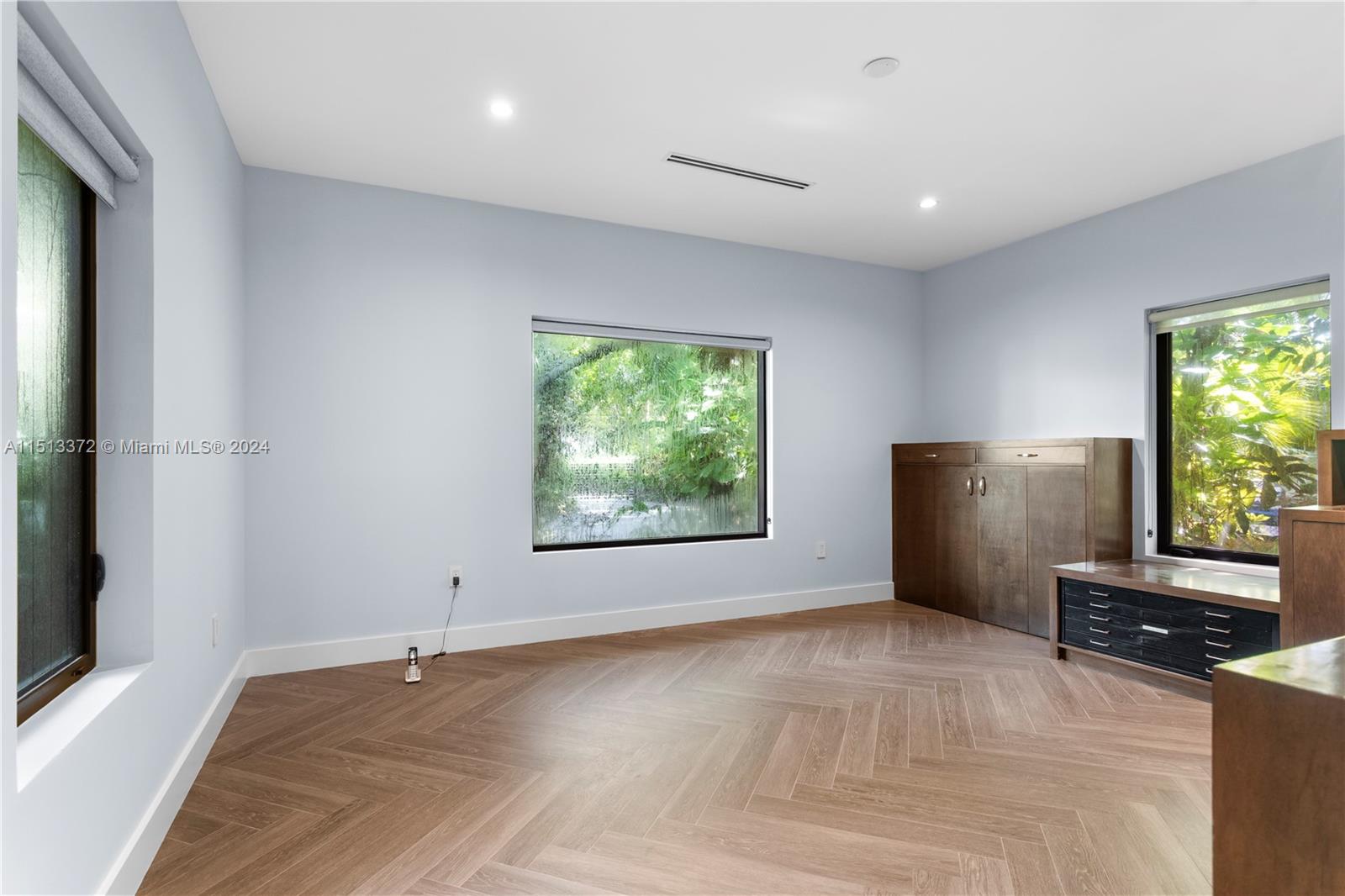 250 W San Marino Dr, Miami Beach, Florida 33139, 3 Bedrooms Bedrooms, ,3 BathroomsBathrooms,Residential,For Sale,250 W San Marino Dr,A11513372