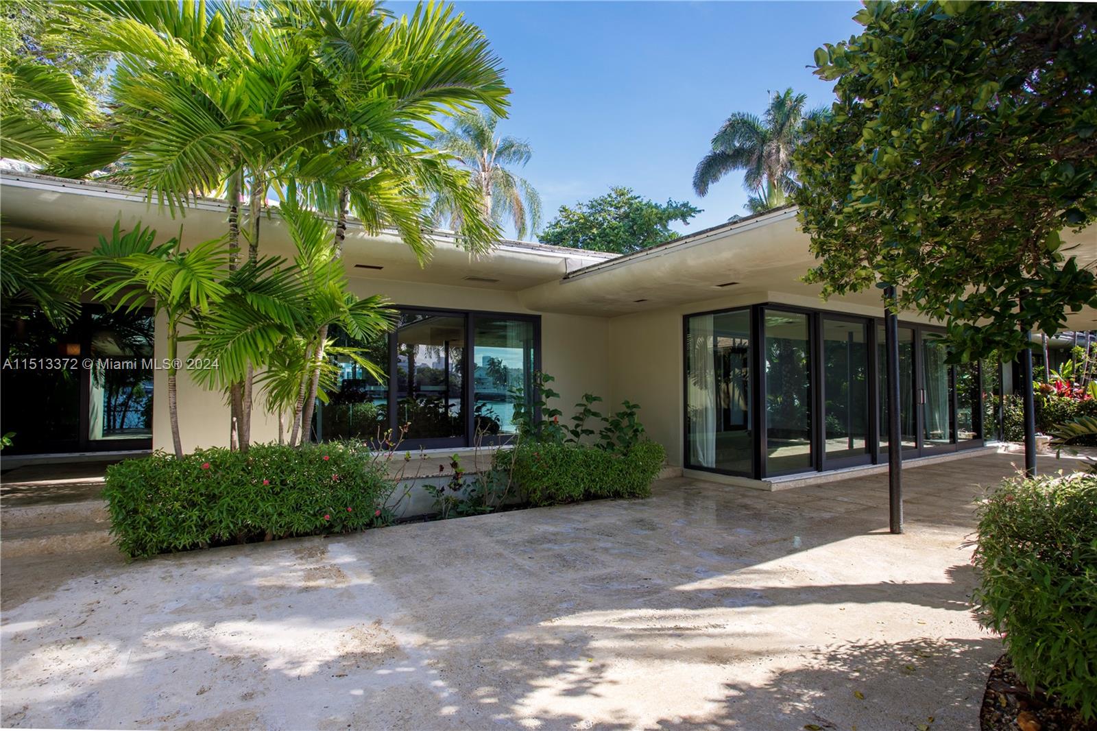 250 W San Marino Dr, Miami Beach, Florida 33139, 3 Bedrooms Bedrooms, ,3 BathroomsBathrooms,Residential,For Sale,250 W San Marino Dr,A11513372