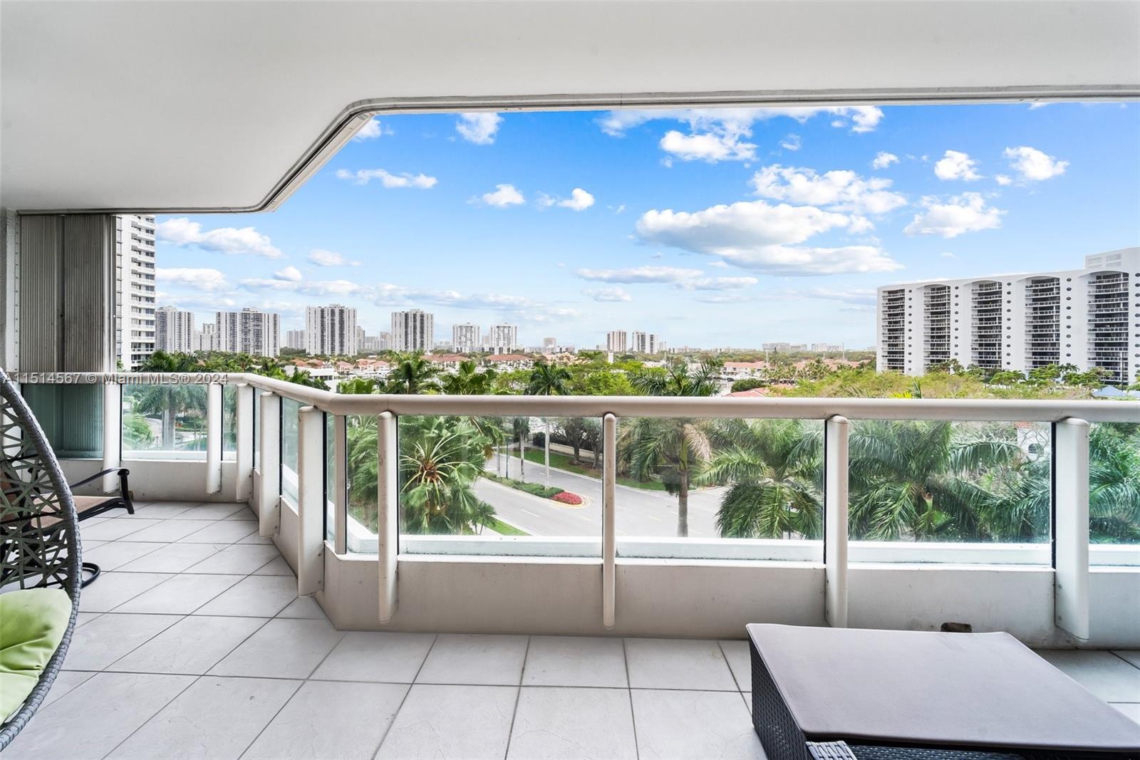 21205 Yacht Club Dr, Aventura, FL, 33180 United States, 3 Bedrooms Bedrooms, ,2 BathroomsBathrooms,Residential,For Sale,Yacht Club Dr,A11514567