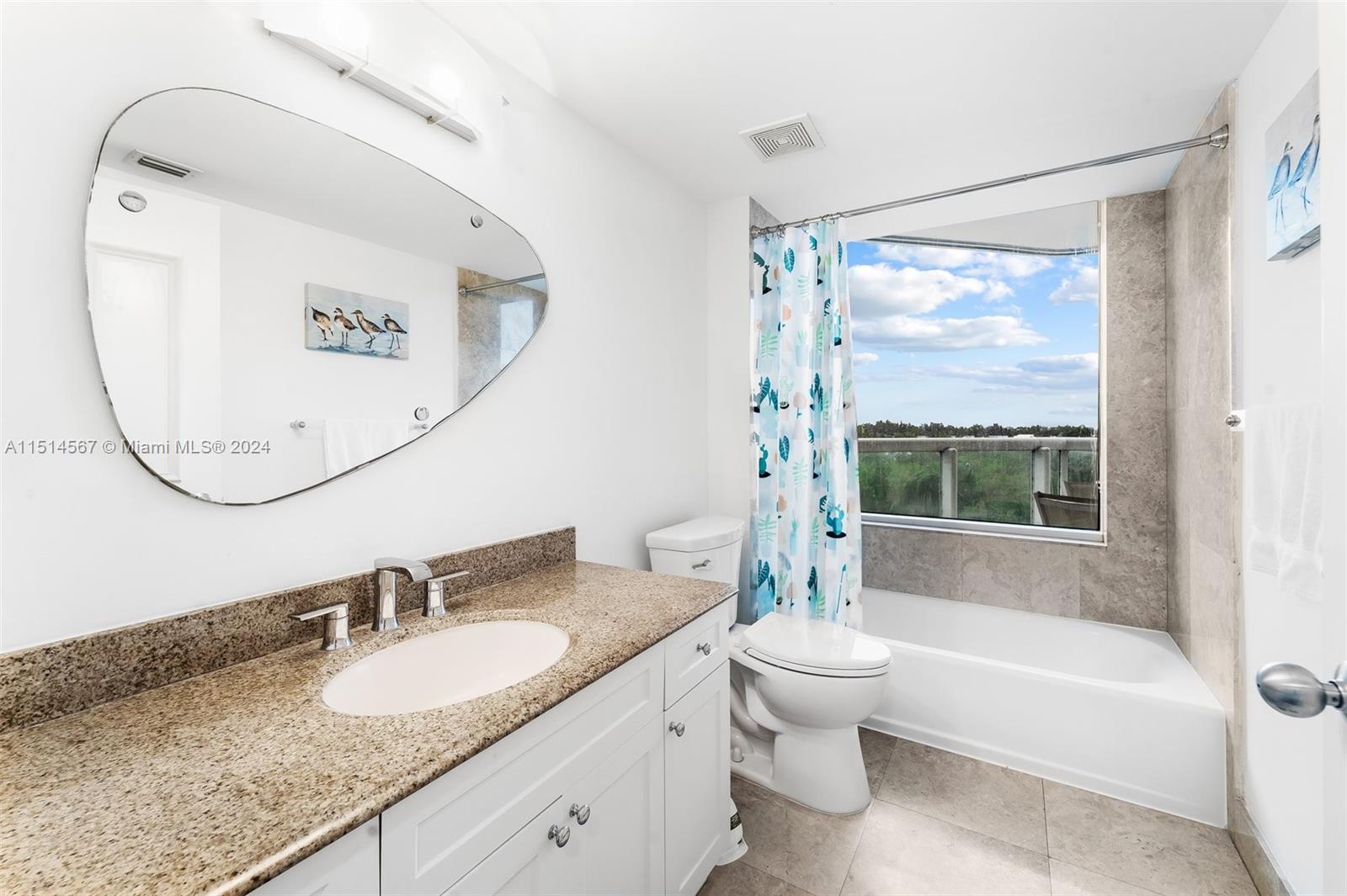 21205 Yacht Club Dr, Aventura, FL, 33180 United States, 3 Bedrooms Bedrooms, ,2 BathroomsBathrooms,Residential,For Sale,Yacht Club Dr,A11514567