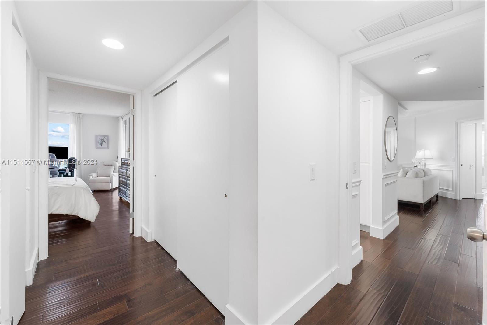 21205 Yacht Club Dr, Aventura, FL, 33180 United States, 3 Bedrooms Bedrooms, ,2 BathroomsBathrooms,Residential,For Sale,Yacht Club Dr,A11514567
