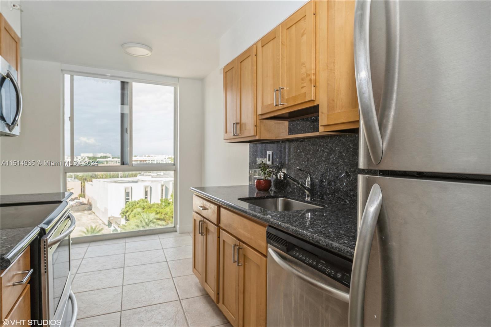 1688 West Ave 703, Miami Beach, Florida 33139, 2 Bedrooms Bedrooms, ,2 BathroomsBathrooms,Residentiallease,For Rent,1688 West Ave 703,A11514935