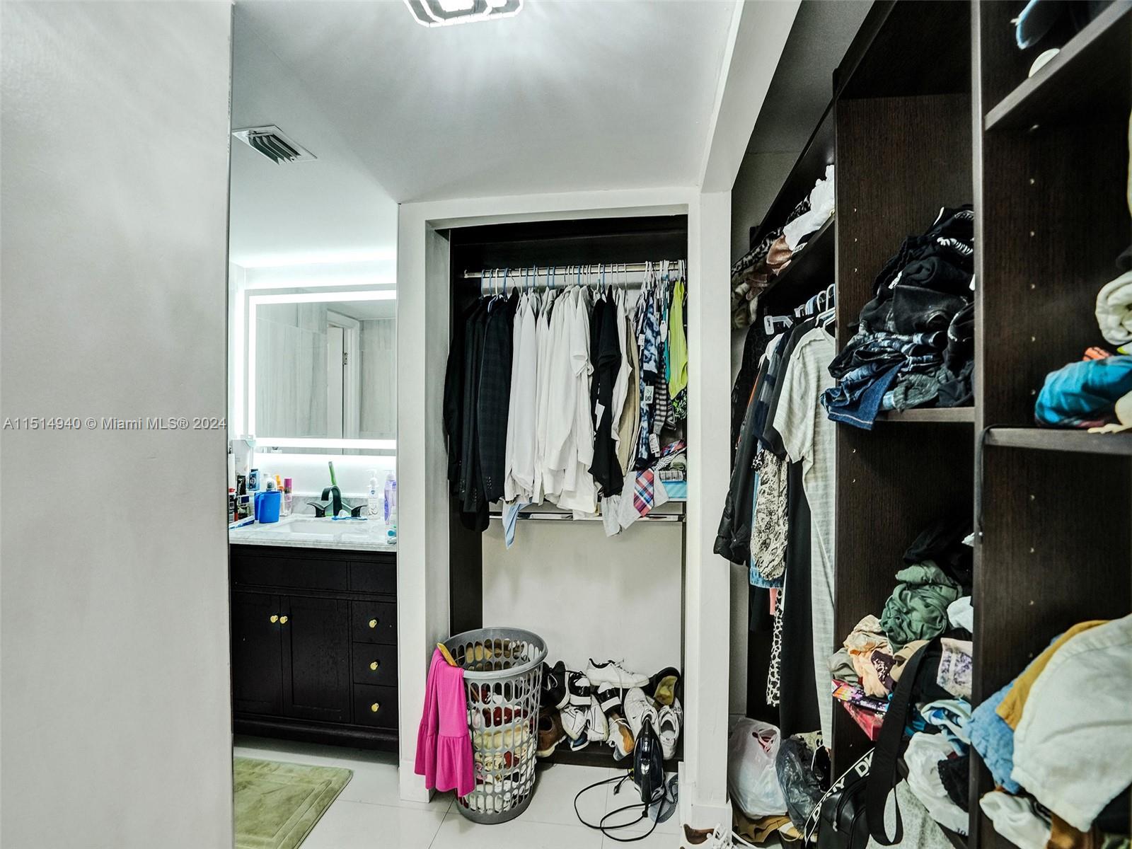18061 Biscayne Blvd, Aventura, FL, 33160 United States, 2 Bedrooms Bedrooms, ,2 BathroomsBathrooms,Residential,For Sale,Biscayne Blvd,A11514940