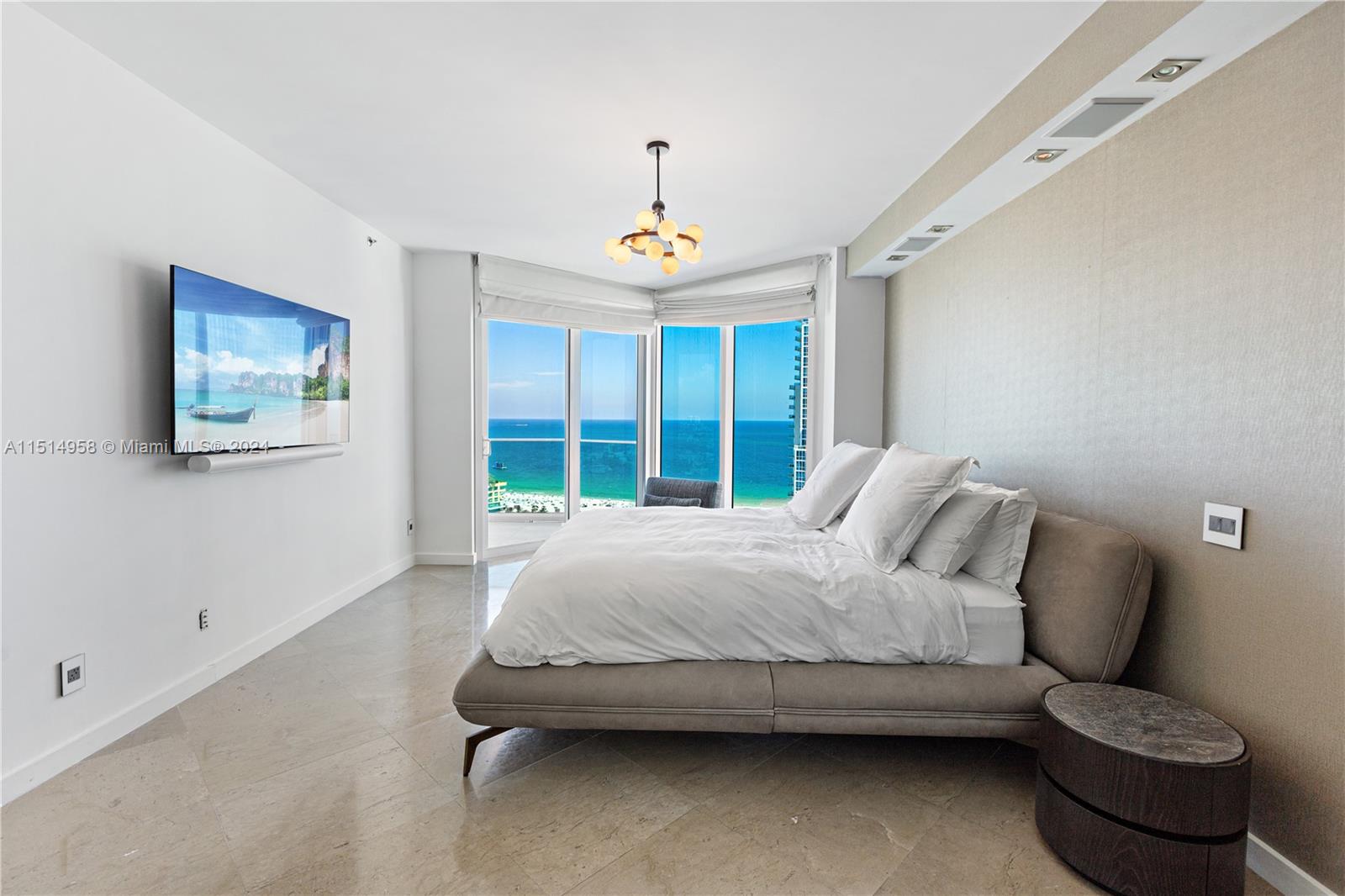 300 S Pointe Dr 2405, Miami Beach, Florida 33139, 3 Bedrooms Bedrooms, ,2 BathroomsBathrooms,Residential,For Sale,300 S Pointe Dr 2405,A11514958