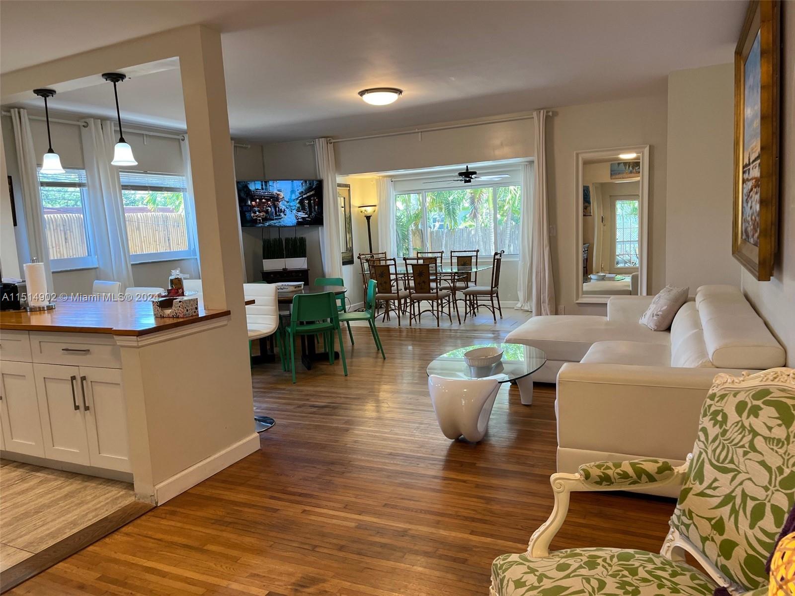 This is the 3-bedroom wing. The door at the end represents the entrance to the master bedroom