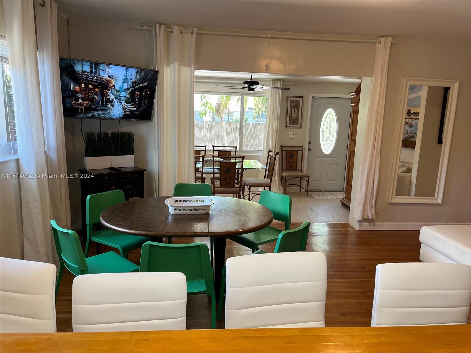 Back entrance through covered patio. The double doors represent the laundry room.