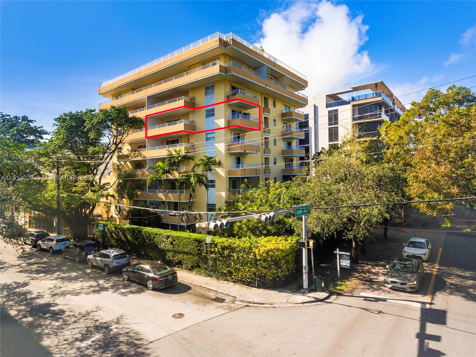 BEAUTIFUL 1/1 CONDO IN THE HEART OF COCONUT GROVE! PRIME/A+++ LOCATION! WALK TO RESTAURANTS, CAFES, SHOPS, PARKS! VIRGINIA OAKS CONDO IS A BOUTIQUE BLDG W/ONLY 27 UNITS (4 UNITS PER FLOOR). RESIDENCE 6A IS A CORNER UNIT (NW SIDE). FEATURES 2 LARGE BALCONIES W/ BEAUTIFUL/PANORAMIC CITY SKYLINE VIEWS. SPACIOUS/VERY COMFORTABLE LIVING/DINING ROOM AREAS IDEAL FOR ENTERTAINING. MASTER BEDROOM HAS ITS OWN PRIVATE BALCONY + PLENTY OF CLOSET SPACE. KITCHEN FEAUTURES STAINLESS STEEL APPLIANCES. NEW A/C SYSTEM 2023. FRESHLY PAINTED. IMPACT SLIDING GLASS DOORS. 1 PARKING SPACE. GATED COMMUNITY. AMAZING WATER/BAY VIEWS FROM THE ROOFTOP. COMMUNITY LAUNDRY ROOM (NO W/D IN UNIT). OWNERS PERMITTED TO HAVE 1 DOG UNDER 20 LBS. UNIT CAN BE RENTED IMMEDIATELY! EXCELLENT OPPORTUNITY!