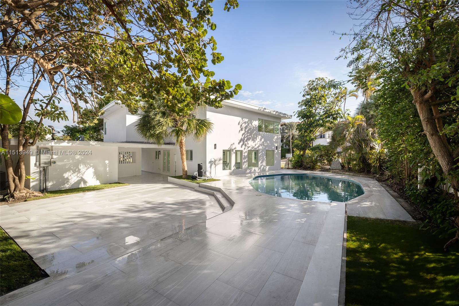 1903 Bay Dr, Pompano Beach, FL, 33062 United States, 4 Bedrooms Bedrooms, ,4 BathroomsBathrooms,Residential,For Sale,Bay Dr,A11513949