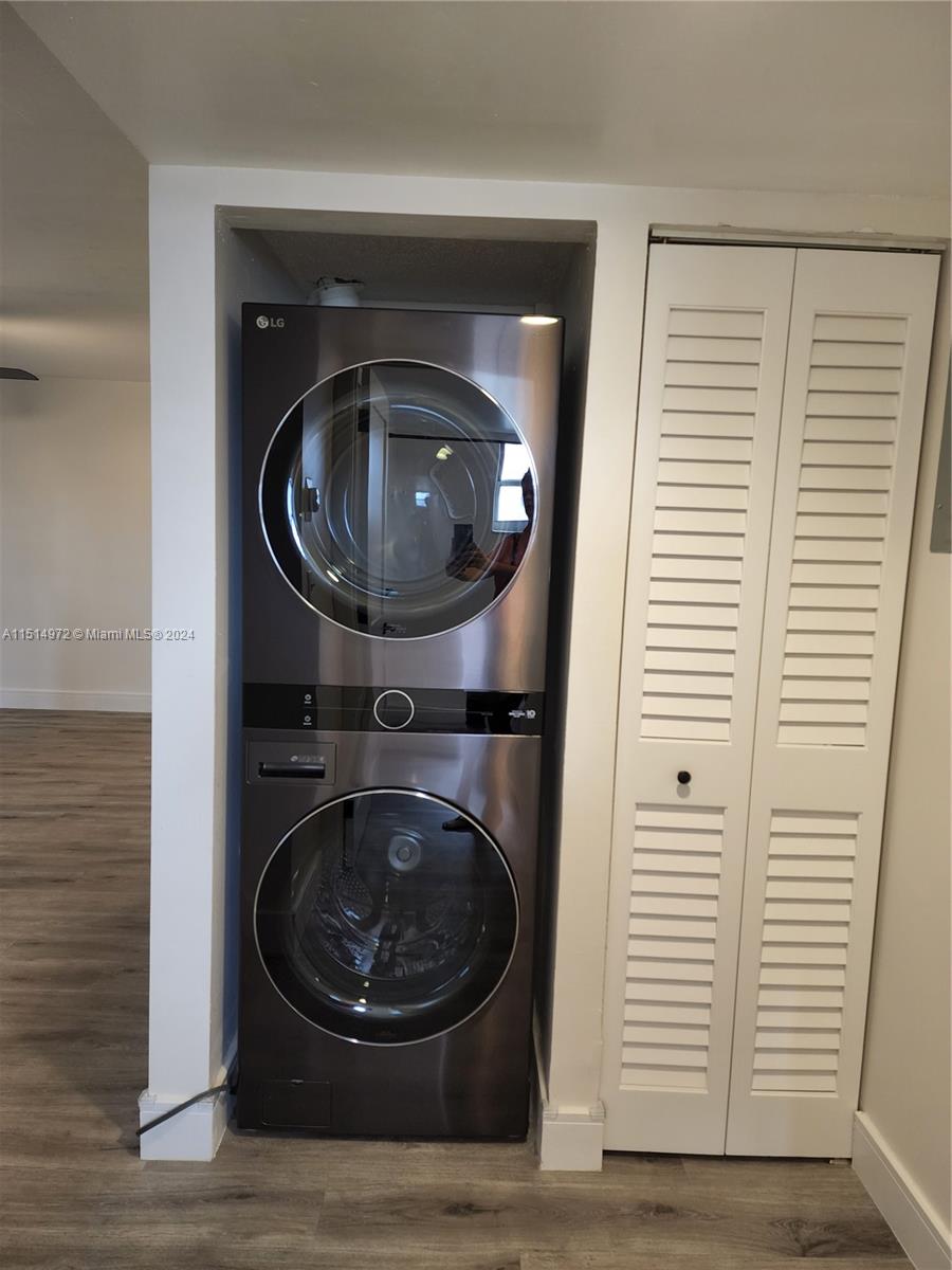 430 SE 7th St 106E, Dania Beach, Florida 33004, 2 Bedrooms Bedrooms, ,2 BathroomsBathrooms,Residential,For Sale,430 SE 7th St 106E,A11514972