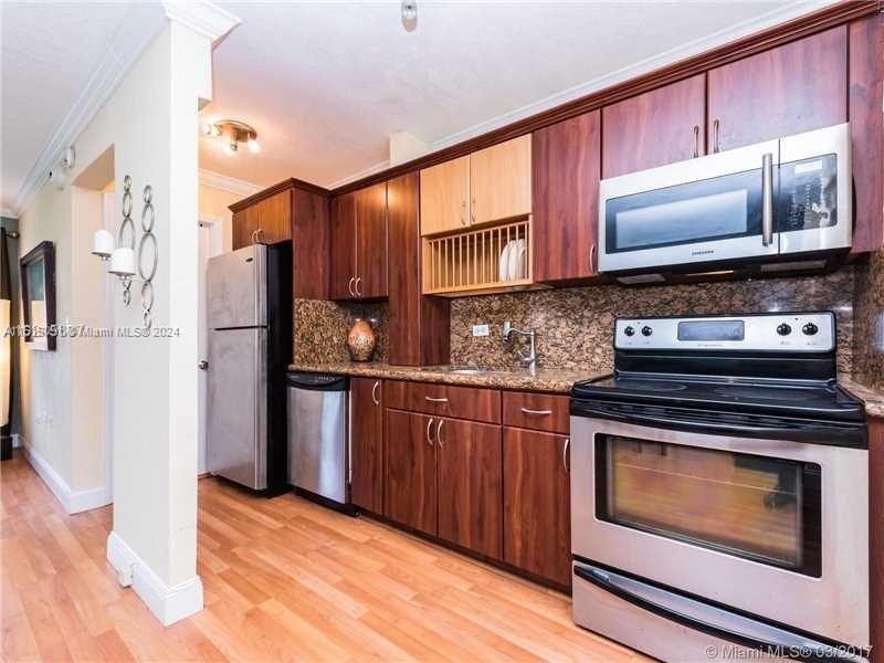 1881 Washington Ave 3G, Miami Beach, Florida 33139, 1 Bedroom Bedrooms, ,1 BathroomBathrooms,Residentiallease,For Rent,1881 Washington Ave 3G,A11515091