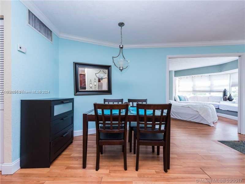 1881 Washington Ave 3G, Miami Beach, Florida 33139, 1 Bedroom Bedrooms, ,1 BathroomBathrooms,Residentiallease,For Rent,1881 Washington Ave 3G,A11515091