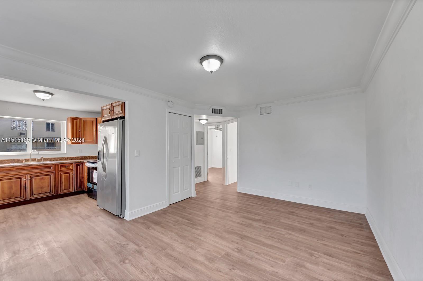 220 NW 7th Ave 2, Miami, Florida 33128, 2 Bedrooms Bedrooms, ,1 BathroomBathrooms,Residentiallease,For Rent,220 NW 7th Ave 2,A11515129