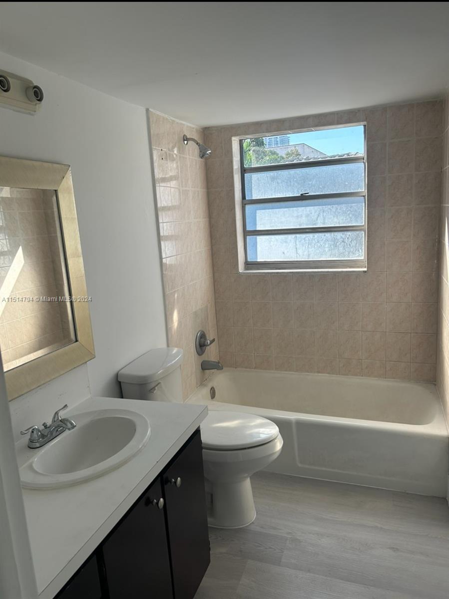 6855 Abbott Ave 201, Miami Beach, Florida 33141, 2 Bedrooms Bedrooms, ,2 BathroomsBathrooms,Residential,For Sale,6855 Abbott Ave 201,A11514794