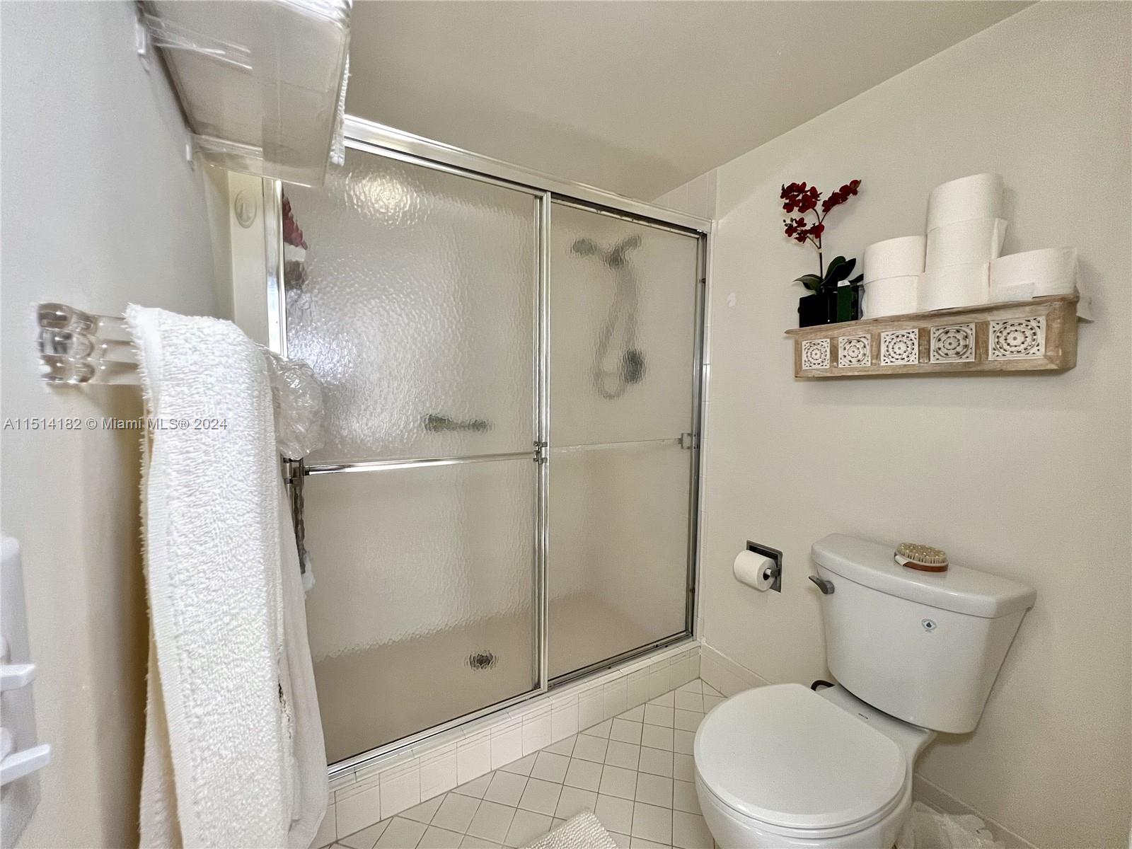 801 138th Ave, Pembroke Pines, FL, 33027 United States, 2 Bedrooms Bedrooms, ,2 BathroomsBathrooms,Residential,For Sale,138th Ave,A11514182