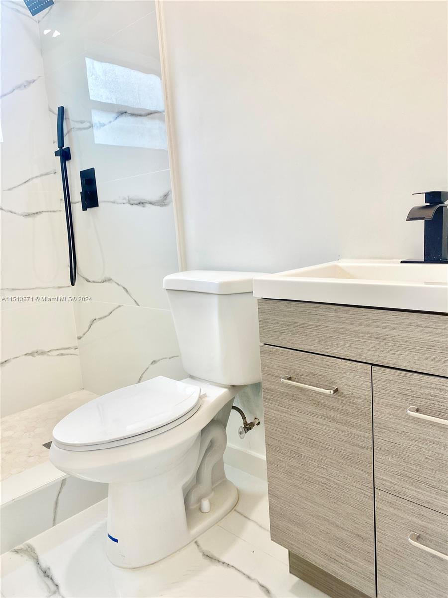 433 NW 8th Ave, Homestead, Florida 33030, 4 Bedrooms Bedrooms, ,2 BathroomsBathrooms,Residential,For Sale,433 NW 8th Ave,A11513871