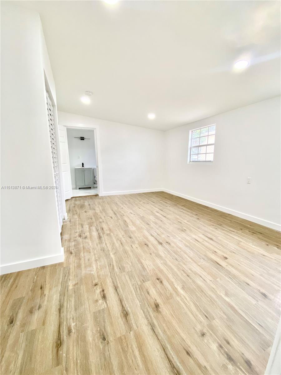 Extra large room/family/bedroom