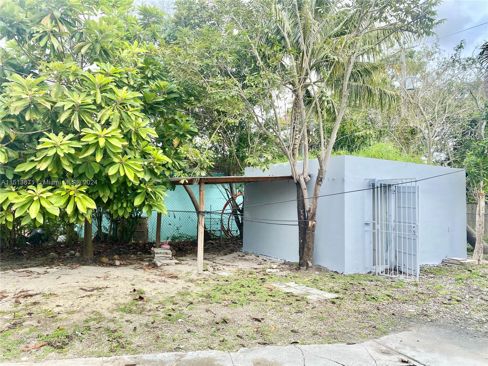 BOMB SHELTER (walls 3 Ft thickness) 8Ft x 7.5Ft