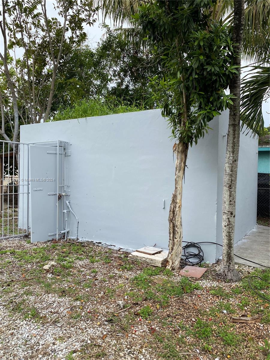 433 NW 8th Ave, Homestead, Florida 33030, 4 Bedrooms Bedrooms, ,2 BathroomsBathrooms,Residential,For Sale,433 NW 8th Ave,A11513871