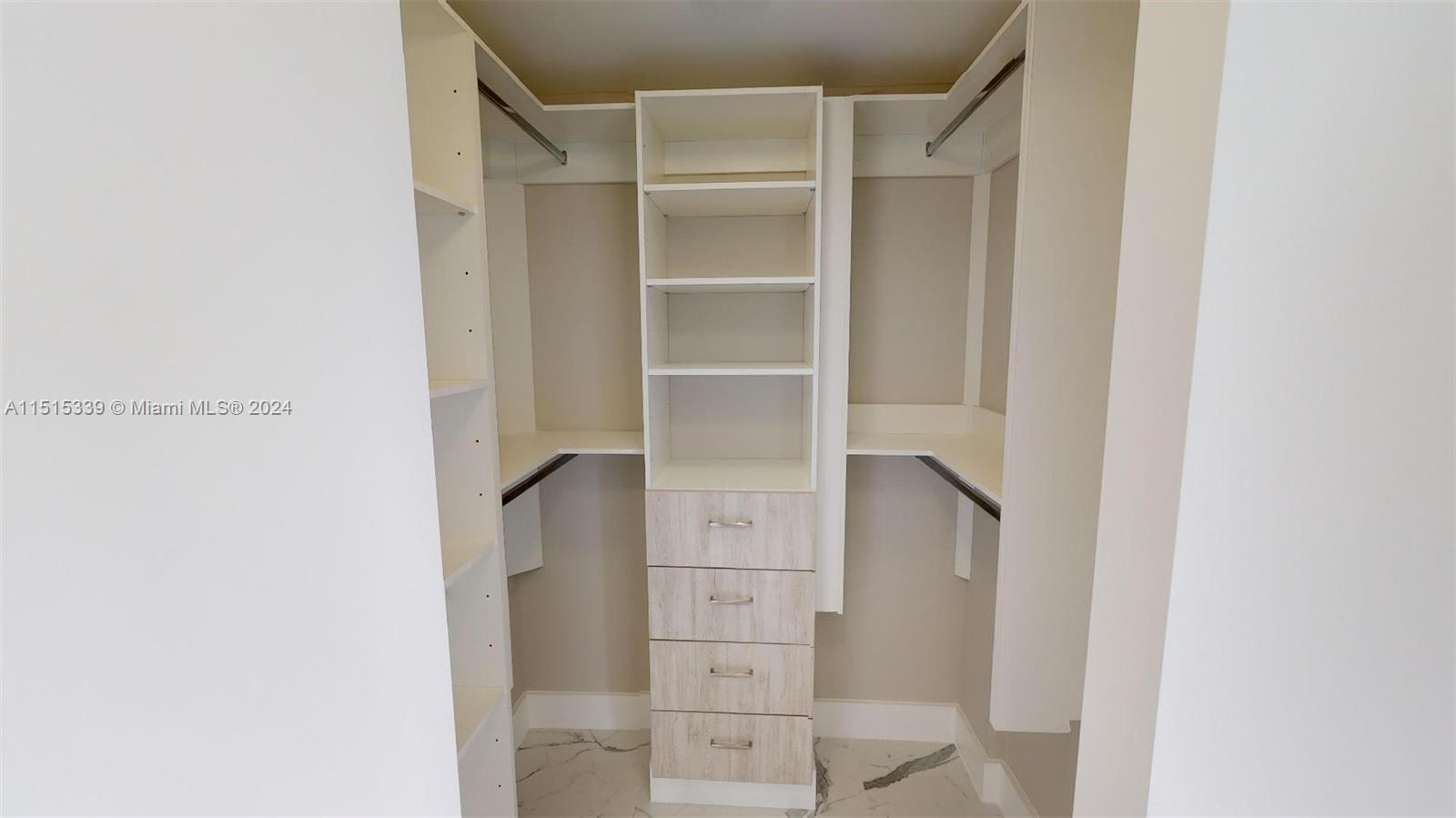 488 NE 18th St 2401, Miami, Florida 33132, 2 Bedrooms Bedrooms, ,2 BathroomsBathrooms,Residentiallease,For Rent,488 NE 18th St 2401,A11515339