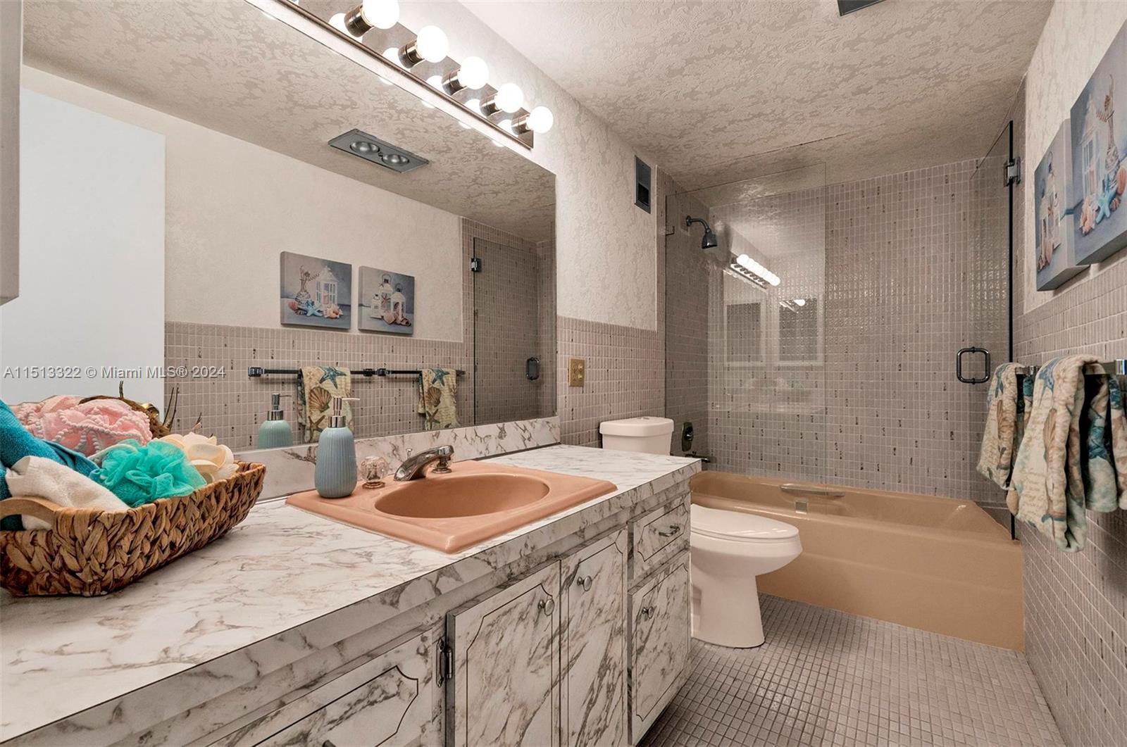 1601 S Ocean Dr 801, Hollywood, Florida 33019, 2 Bedrooms Bedrooms, ,2 BathroomsBathrooms,Residential,For Sale,1601 S Ocean Dr 801,A11513322