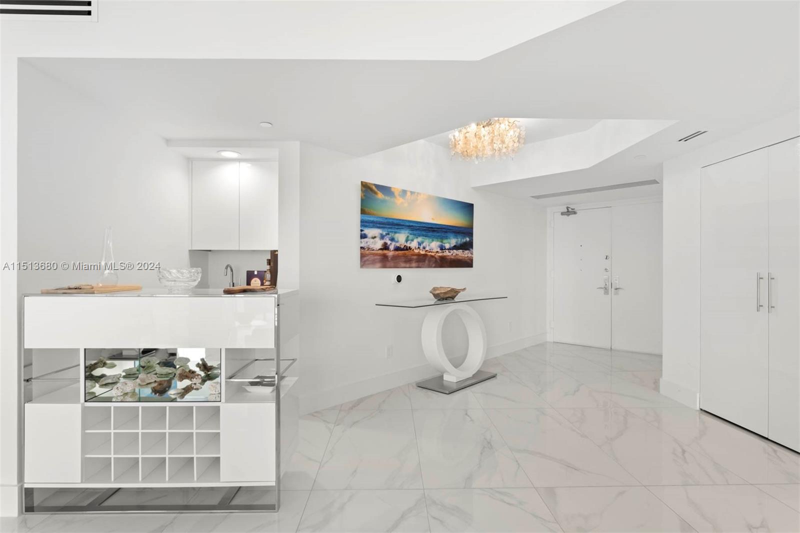 4779 Collins Ave 2201, Miami Beach, Florida 33140, 3 Bedrooms Bedrooms, ,3 BathroomsBathrooms,Residential,For Sale,4779 Collins Ave 2201,A11513680