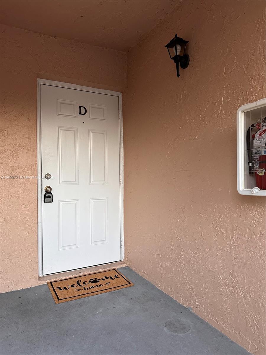 1500 Jefferson Dr 1500D, Homestead, Florida 33034, 2 Bedrooms Bedrooms, ,1 BathroomBathrooms,Residentiallease,For Rent,1500 Jefferson Dr 1500D,A11499721