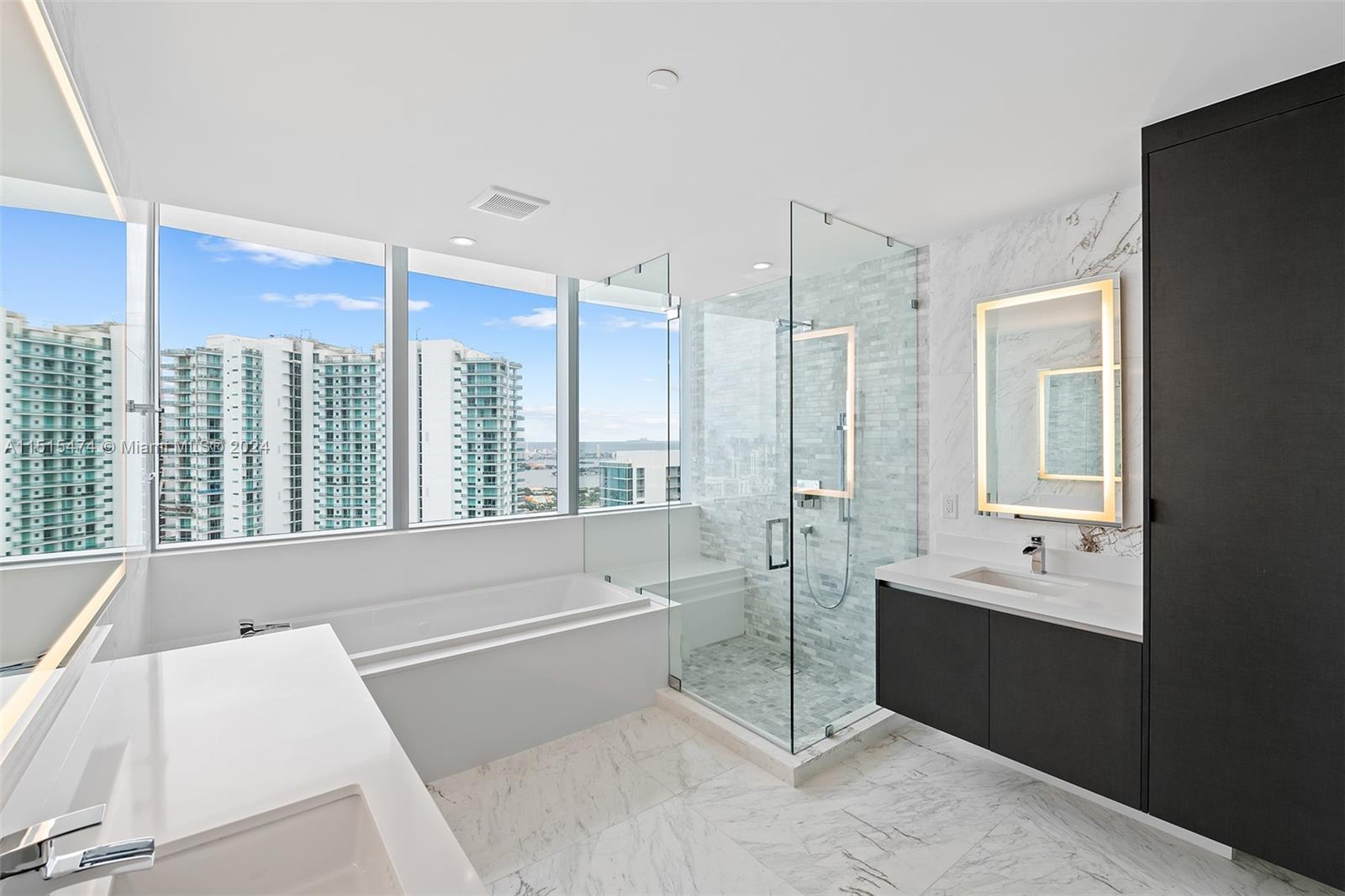 851 NE 1st Ave 4901, Miami, Florida 33132, 3 Bedrooms Bedrooms, ,4 BathroomsBathrooms,Residentiallease,For Rent,851 NE 1st Ave 4901,A11515474