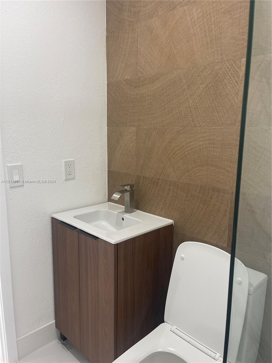 516 SW 66th Ave, Miami, Florida 33144, 4 Bedrooms Bedrooms, ,2 BathroomsBathrooms,Residential,For Sale,516 SW 66th Ave,A11514851