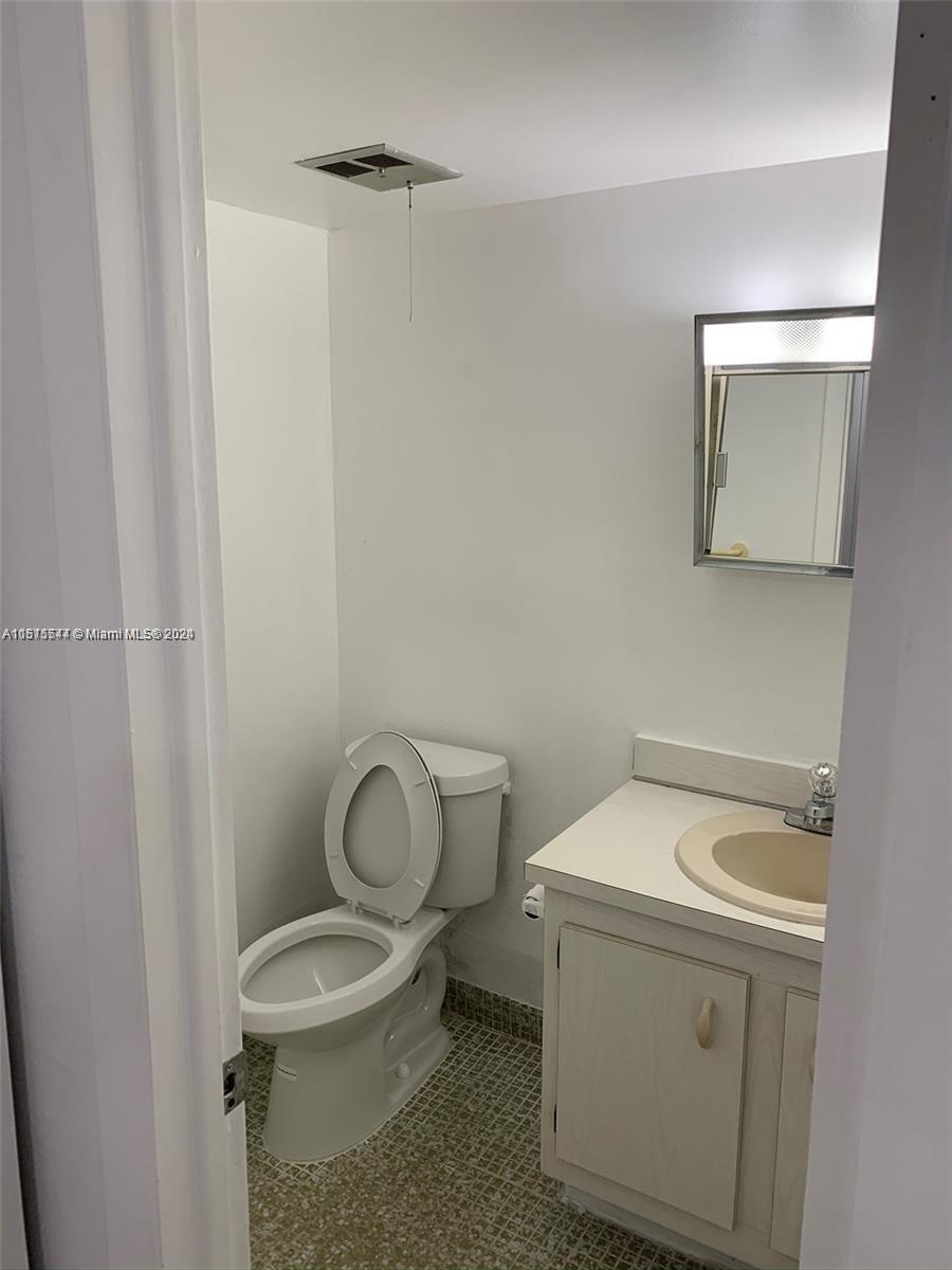 3545 NE 167th St 503, North Miami Beach, Florida 33160, 1 Bedroom Bedrooms, ,1 BathroomBathrooms,Residentiallease,For Rent,3545 NE 167th St 503,A11515544