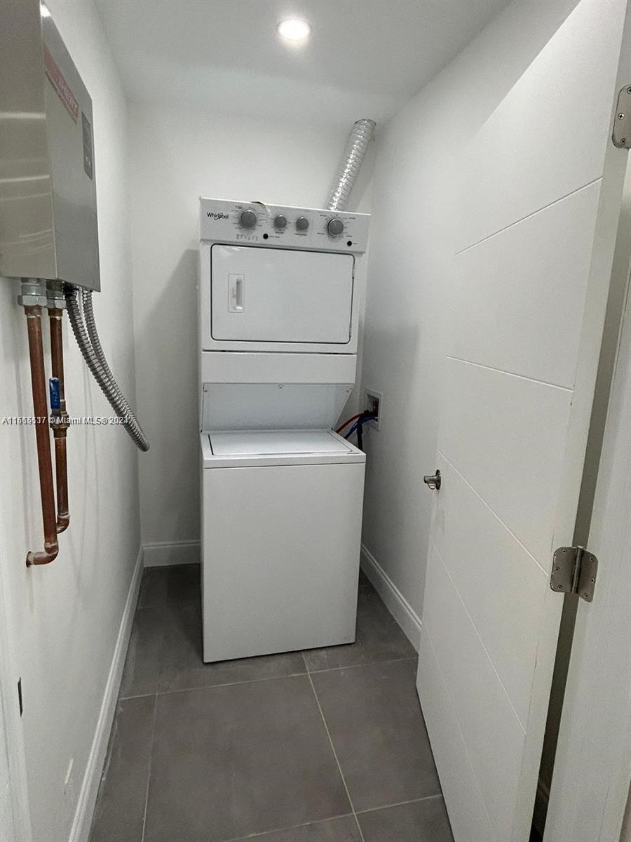 5109 Washington St, Hollywood, Florida 33021, 3 Bedrooms Bedrooms, ,3 BathroomsBathrooms,Residential,For Sale,5109 Washington St,A11515117