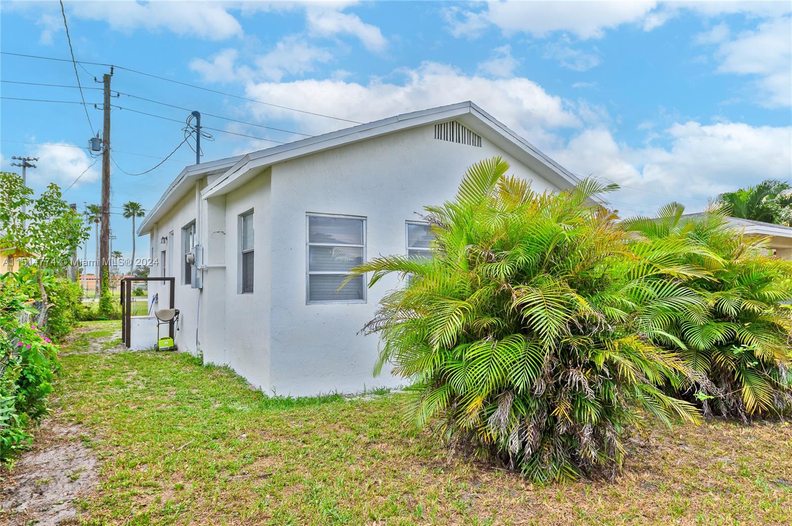 2344 Hope St, Hollywood, Florida 33020, 3 Bedrooms Bedrooms, ,2 BathroomsBathrooms,Residential,For Sale,2344 Hope St,A11514774