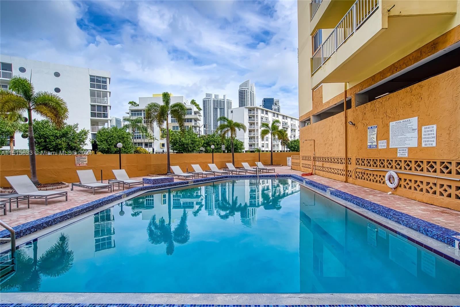 200 178th Dr, Sunny Isles Beach, FL, 33160 United States, 1 Bedroom Bedrooms, ,1 BathroomBathrooms,Residential,For Sale,178th Dr,A11515633