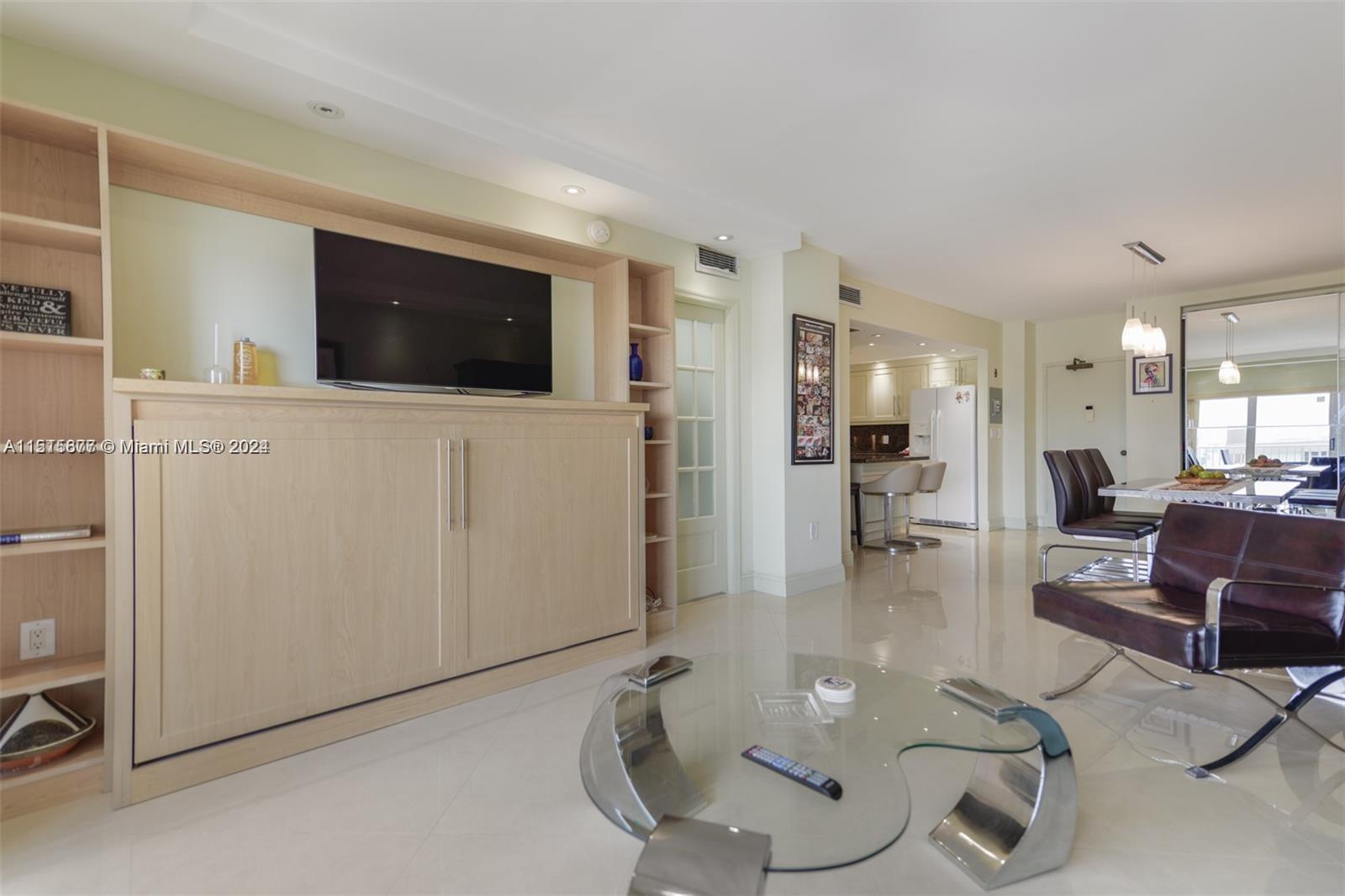 1980 S Ocean Dr PHL, Hallandale Beach, Florida 33009, 1 Bedroom Bedrooms, ,1 BathroomBathrooms,Residentiallease,For Rent,1980 S Ocean Dr PHL,A11515677