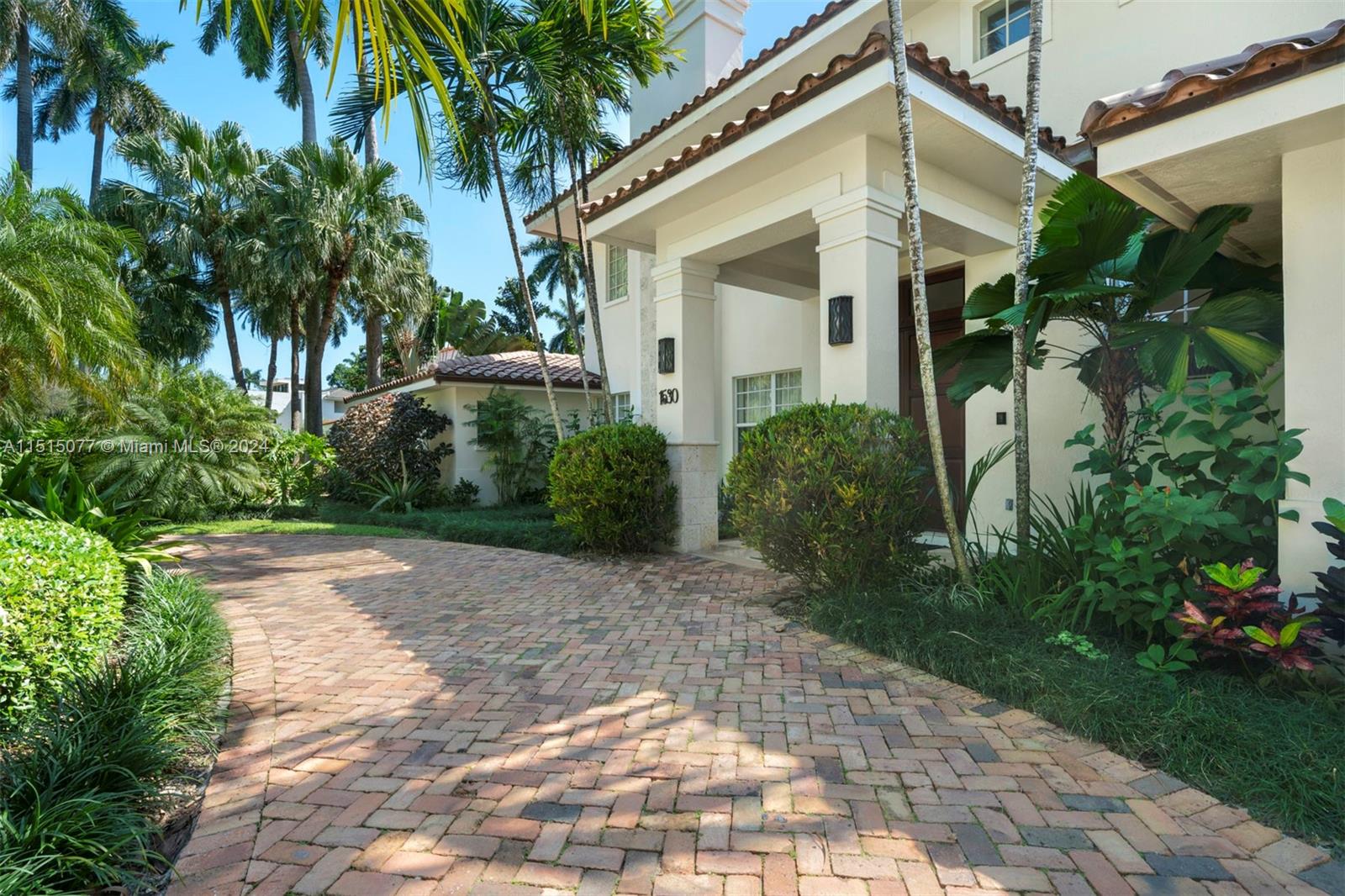 1530 W 27th St, Miami Beach, Florida 33140, 4 Bedrooms Bedrooms, ,4 BathroomsBathrooms,Residential,For Sale,1530 W 27th St,A11515077