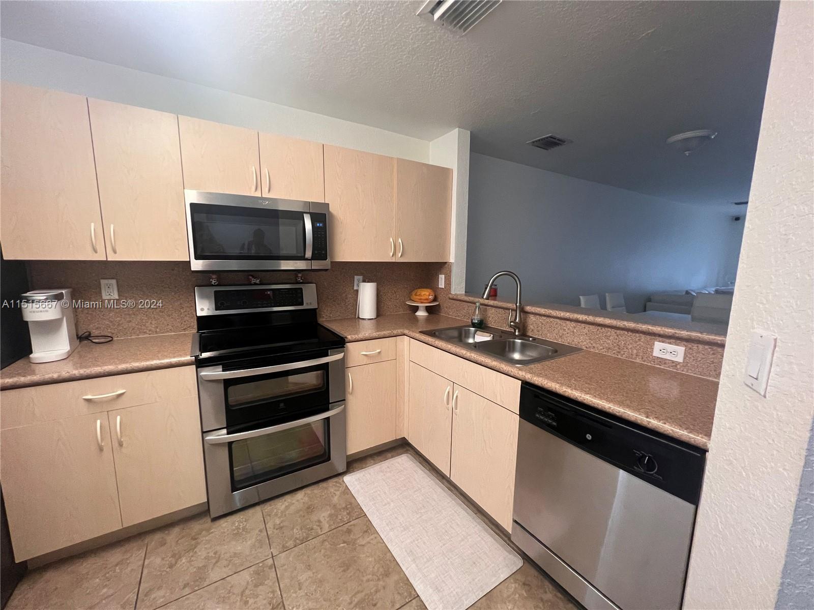 3131 SW 128th Ave 119, Miramar, Florida 33027, 2 Bedrooms Bedrooms, ,2 BathroomsBathrooms,Residential,For Sale,3131 SW 128th Ave 119,A11515667