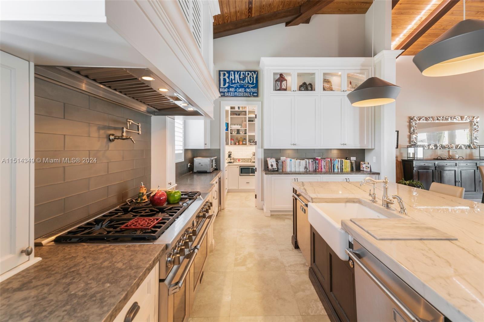 13740 82nd Ct, Palmetto Bay, FL, 33158 United States, 4 Bedrooms Bedrooms, ,4 BathroomsBathrooms,Residential,For Sale,82nd Ct,A11514349