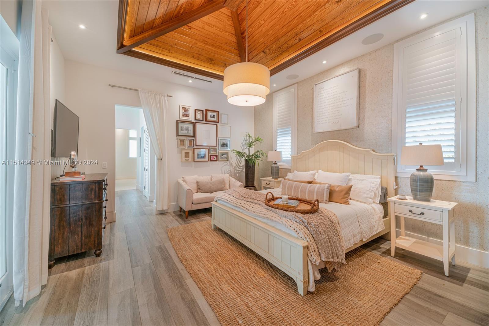 13740 82nd Ct, Palmetto Bay, FL, 33158 United States, 4 Bedrooms Bedrooms, ,4 BathroomsBathrooms,Residential,For Sale,82nd Ct,A11514349