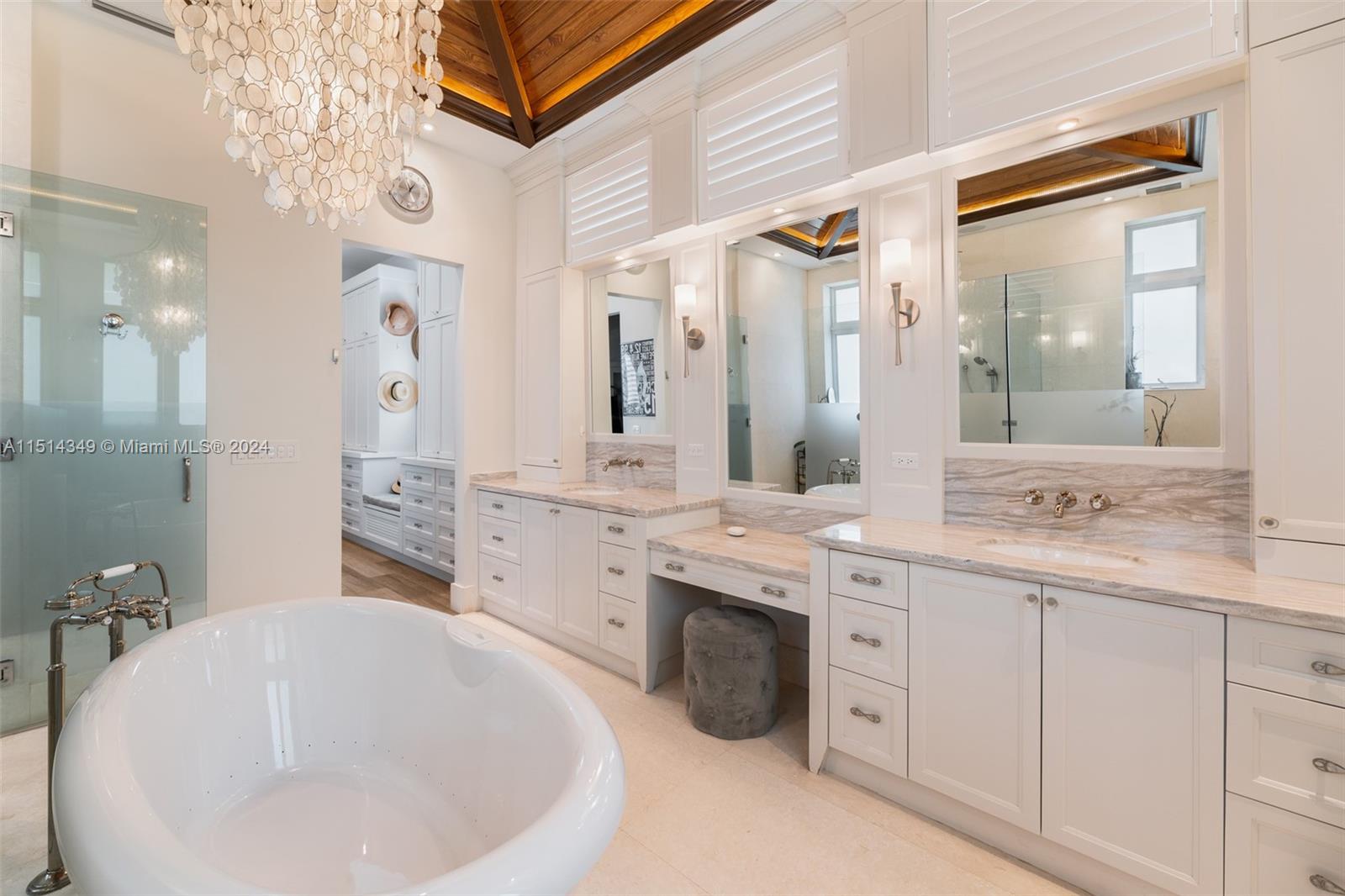 13740 82nd Ct, Palmetto Bay, FL, 33158 United States, 4 Bedrooms Bedrooms, ,4 BathroomsBathrooms,Residential,For Sale,82nd Ct,A11514349