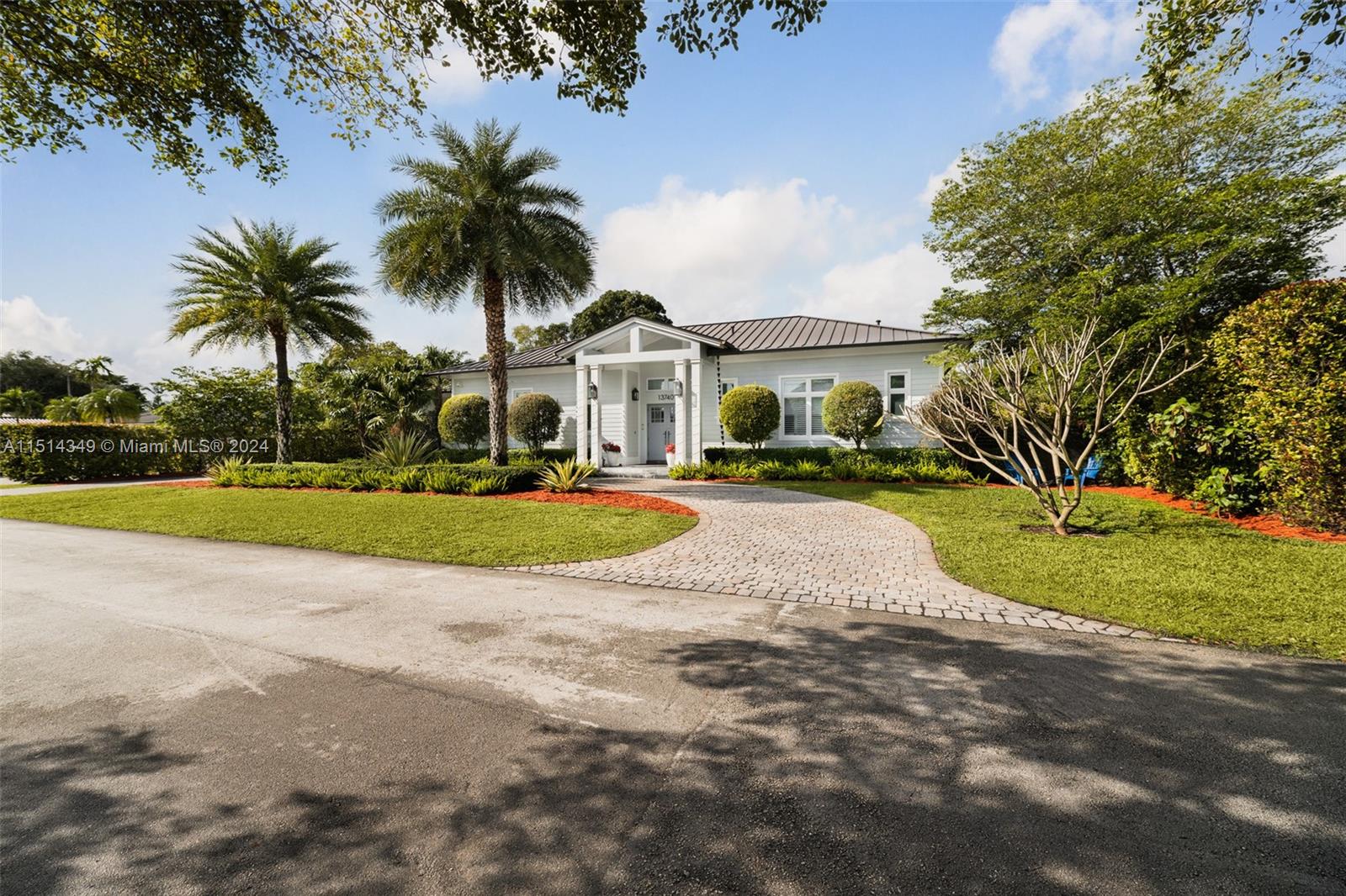 13740 82nd Ct, Palmetto Bay, FL, 33158 United States, 4 Bedrooms Bedrooms, ,4 BathroomsBathrooms,Residential,For Sale,82nd Ct,A11514349