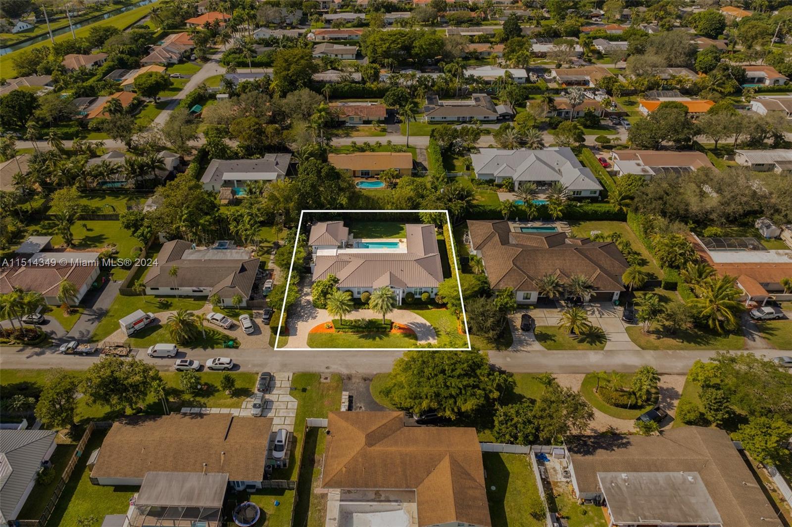 13740 82nd Ct, Palmetto Bay, FL, 33158 United States, 4 Bedrooms Bedrooms, ,4 BathroomsBathrooms,Residential,For Sale,82nd Ct,A11514349