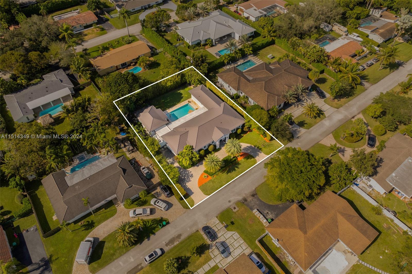 13740 82nd Ct, Palmetto Bay, FL, 33158 United States, 4 Bedrooms Bedrooms, ,4 BathroomsBathrooms,Residential,For Sale,82nd Ct,A11514349