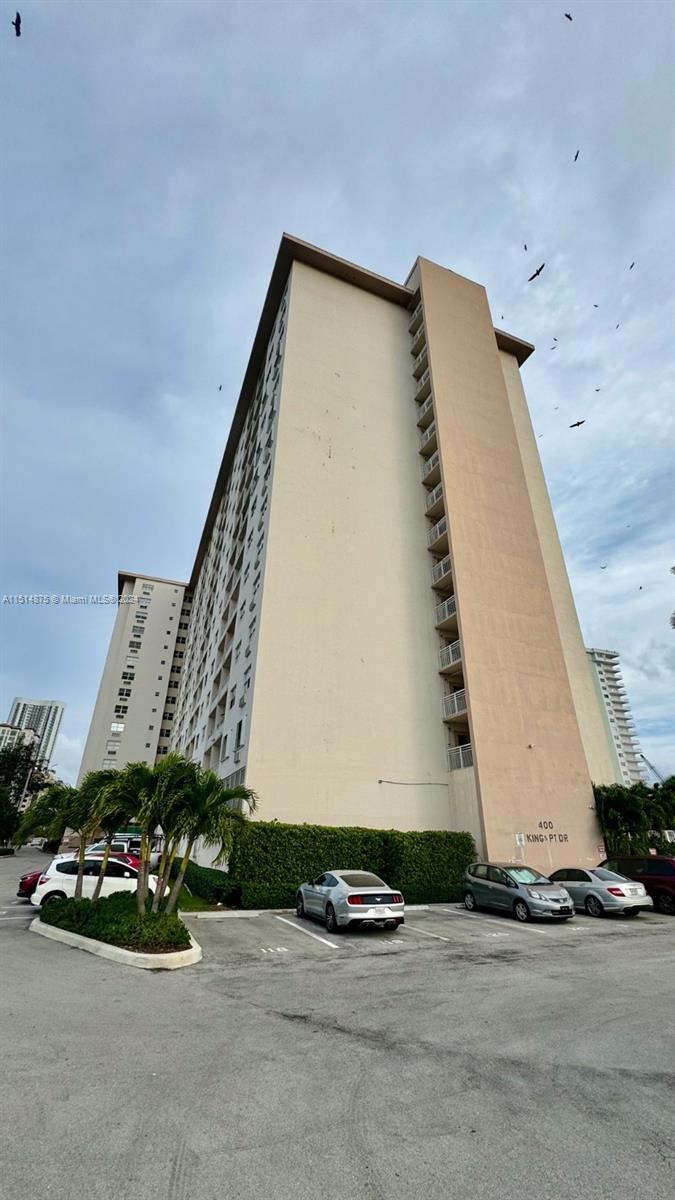 400 Kings Point Dr, Sunny Isles Beach, FL, 33160 United States, 1 Bedroom Bedrooms, ,1 BathroomBathrooms,Residential,For Sale,Kings Point Dr,A11514875