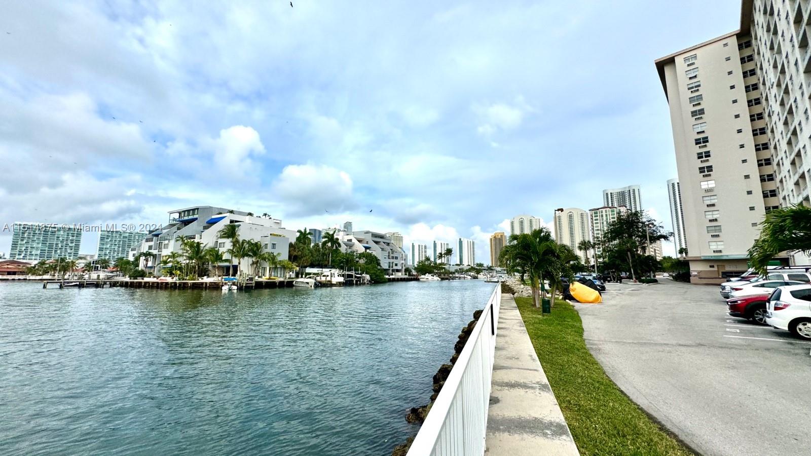 400 Kings Point Dr, Sunny Isles Beach, FL, 33160 United States, 1 Bedroom Bedrooms, ,1 BathroomBathrooms,Residential,For Sale,Kings Point Dr,A11514875