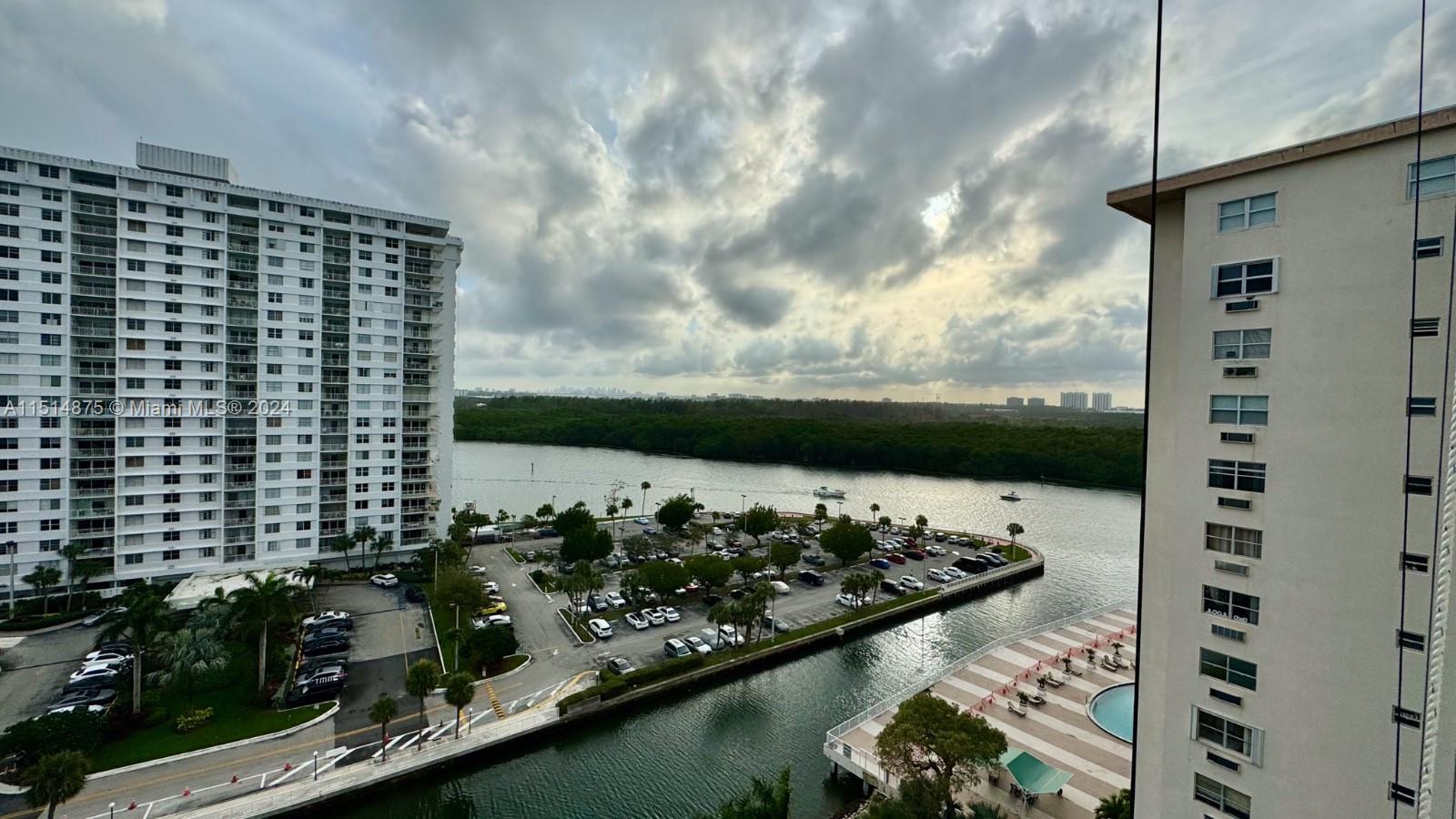 400 Kings Point Dr, Sunny Isles Beach, FL, 33160 United States, 1 Bedroom Bedrooms, ,1 BathroomBathrooms,Residential,For Sale,Kings Point Dr,A11514875