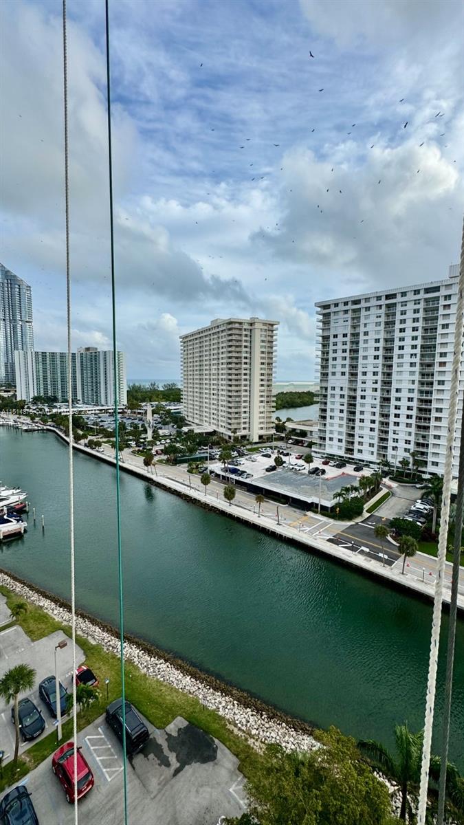 400 Kings Point Dr, Sunny Isles Beach, FL, 33160 United States, 1 Bedroom Bedrooms, ,1 BathroomBathrooms,Residential,For Sale,Kings Point Dr,A11514875