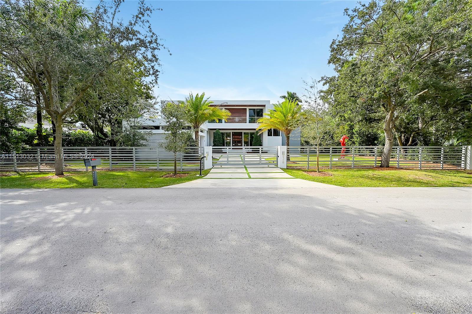 9316 69th Ct, Pinecrest, FL, 33156 United States, 6 Bedrooms Bedrooms, ,7 BathroomsBathrooms,Residential,For Sale,69th Ct,A11513032