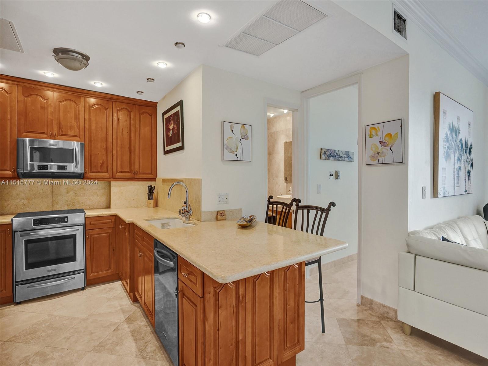 3180 S Ocean Dr 1709, Hallandale Beach, Florida 33009, 2 Bedrooms Bedrooms, ,2 BathroomsBathrooms,Residentiallease,For Rent,3180 S Ocean Dr 1709,A11515777