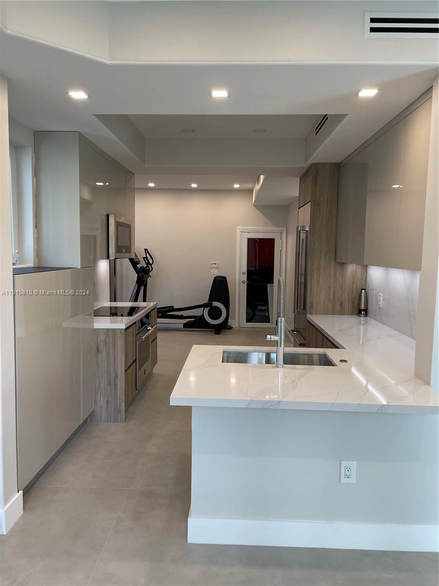 20940 NE 31st Pl, Aventura, FL 33180, 3 Bedrooms Bedrooms, ,2 BathroomsBathrooms,Residential,For Sale,31st Pl,A11515818