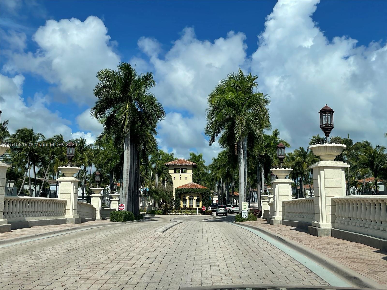 20940 NE 31st Pl, Aventura, FL 33180, 3 Bedrooms Bedrooms, ,2 BathroomsBathrooms,Residential,For Sale,31st Pl,A11515818