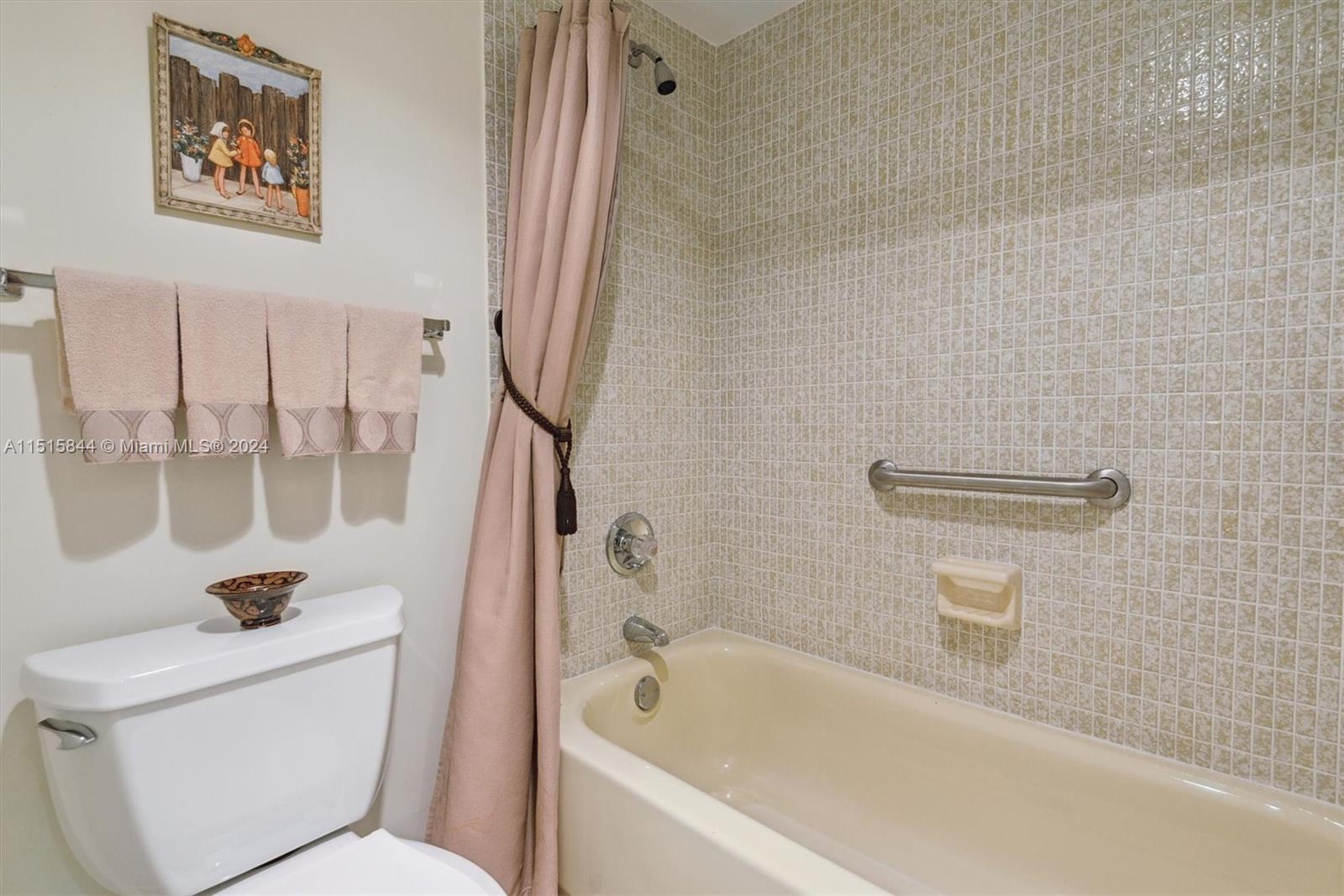 3625 N Country Club Dr 603, Aventura, Florida 33180, 2 Bedrooms Bedrooms, 6 Rooms Rooms,2 BathroomsBathrooms,Residential,For Sale,3625 N Country Club Dr 603,A11515844